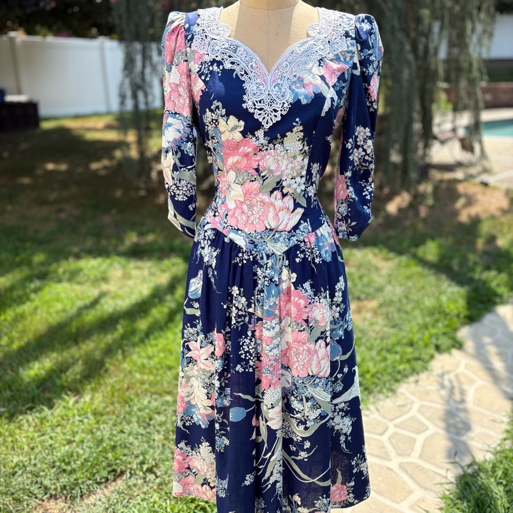 Navy Floral Lace Long Sleeve Dress Vintage by Tina Barrie